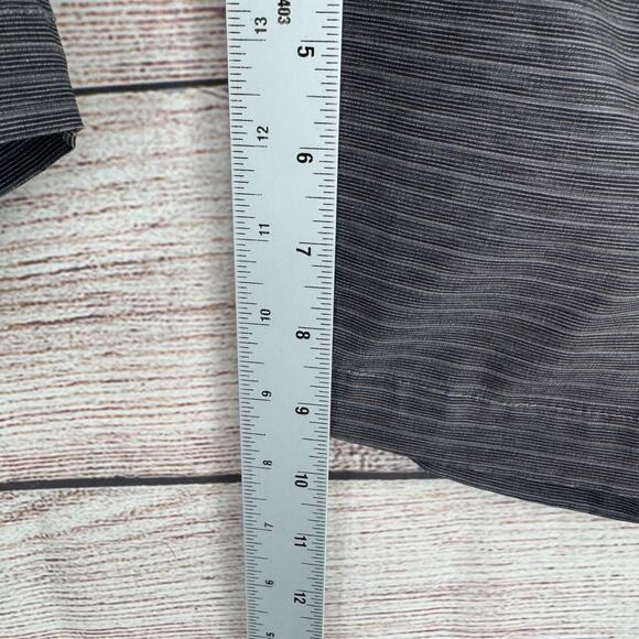 Travis Mathew Hybrid‎ Golf Shorts Men's Size 34 Gray/Black Striped - Picture 11 of 11